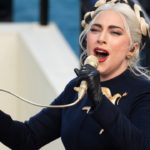 米大統領の就任式でレディー・ガガさんが国歌独唱
