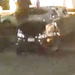 灯籠が落下し、乗用車が大破＝福島稲荷神社提供