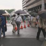 全国高齢者に接種スタート 自衛隊会場、予約は低調