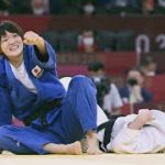 70キロ級の新井が「金」 柔道女子、大会2個目