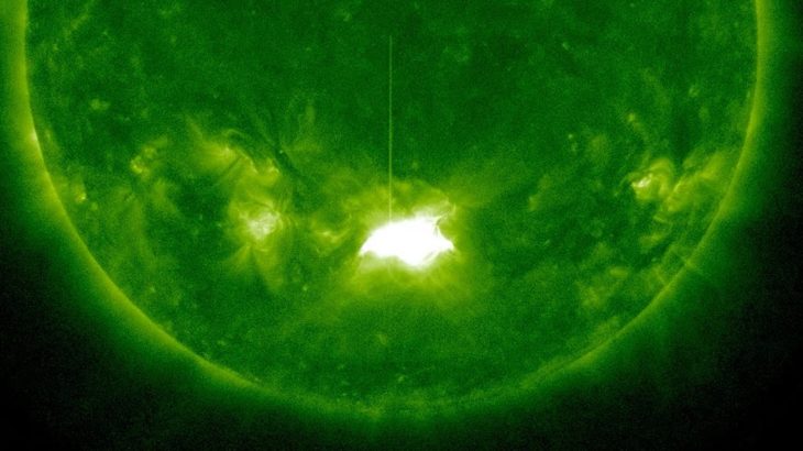 太陽フレア　29日午前0時過ぎ（日本時間）の様子