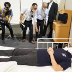 吉村知事も視察　大阪・新型コロナ医療施設を公開