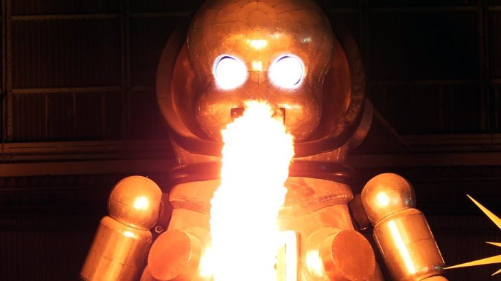 大型現代アート「ジャイアント・トらやん」がラストファイア―パフォーマンス