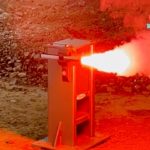 押収した船舶信号用の火薬類の発火実験　火薬類を無許可販売