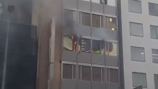 大阪、ビル火災で24人死亡 殺人と放火容疑で捜査本部