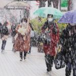 東京都心でも雪舞う