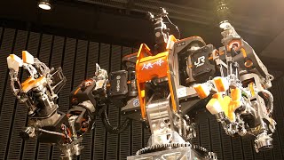 動作をまねるロボット、議論するアンドロイド…特別展に130点集合
