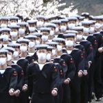 海自舞鶴教育隊で入隊式　458人が入隊