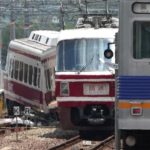 南海高野線の車庫で特急車両が脱線