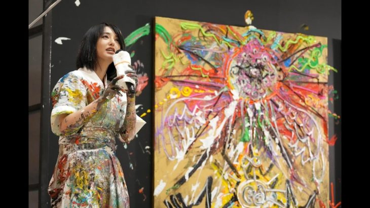 「小松美羽展－霊性とマンダラ－」始まる　ライブペインティング披露